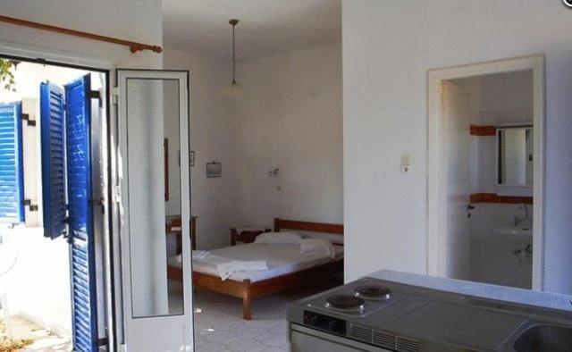Amfitrion Hotel Vári Стая снимка